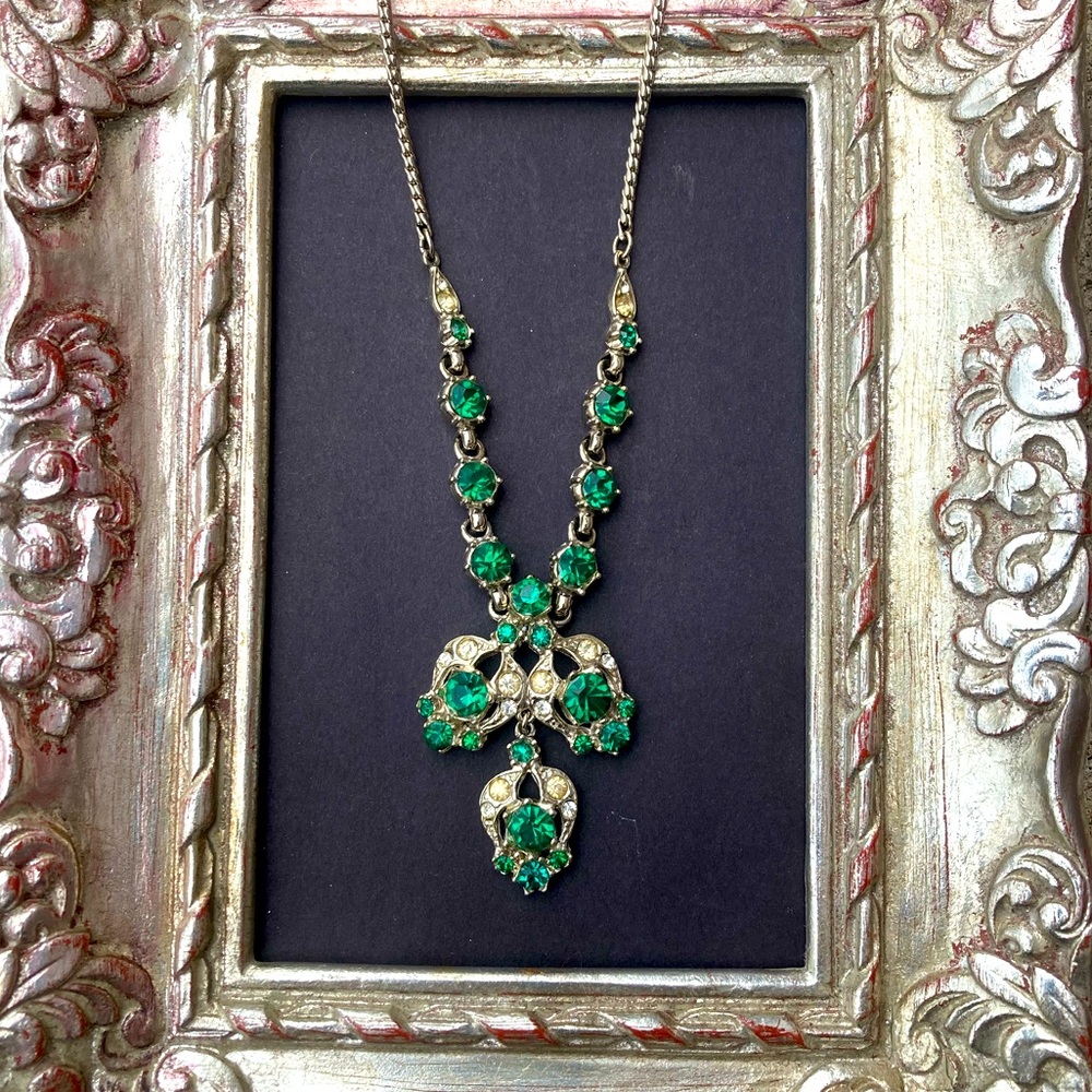 Vintage Emerald Green Necklace